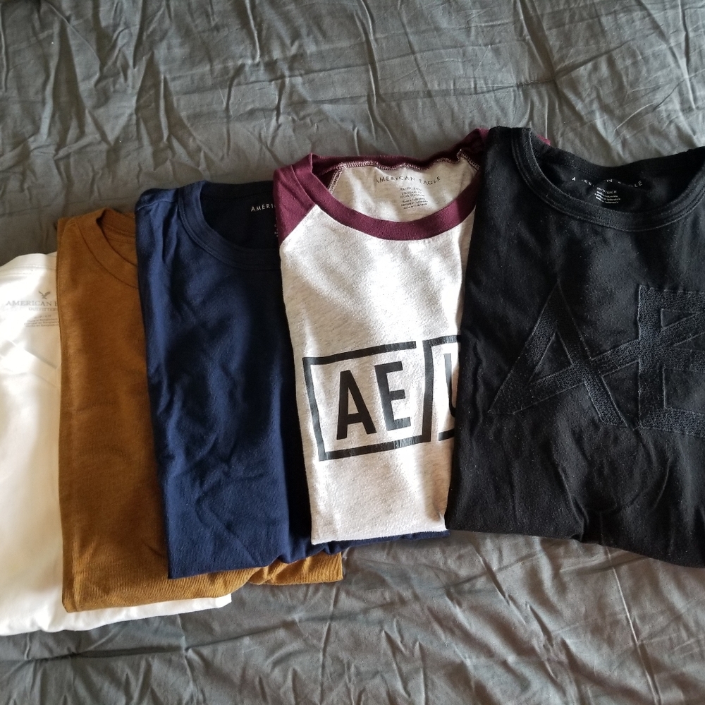 Bundle 5 American Eagle tshirts